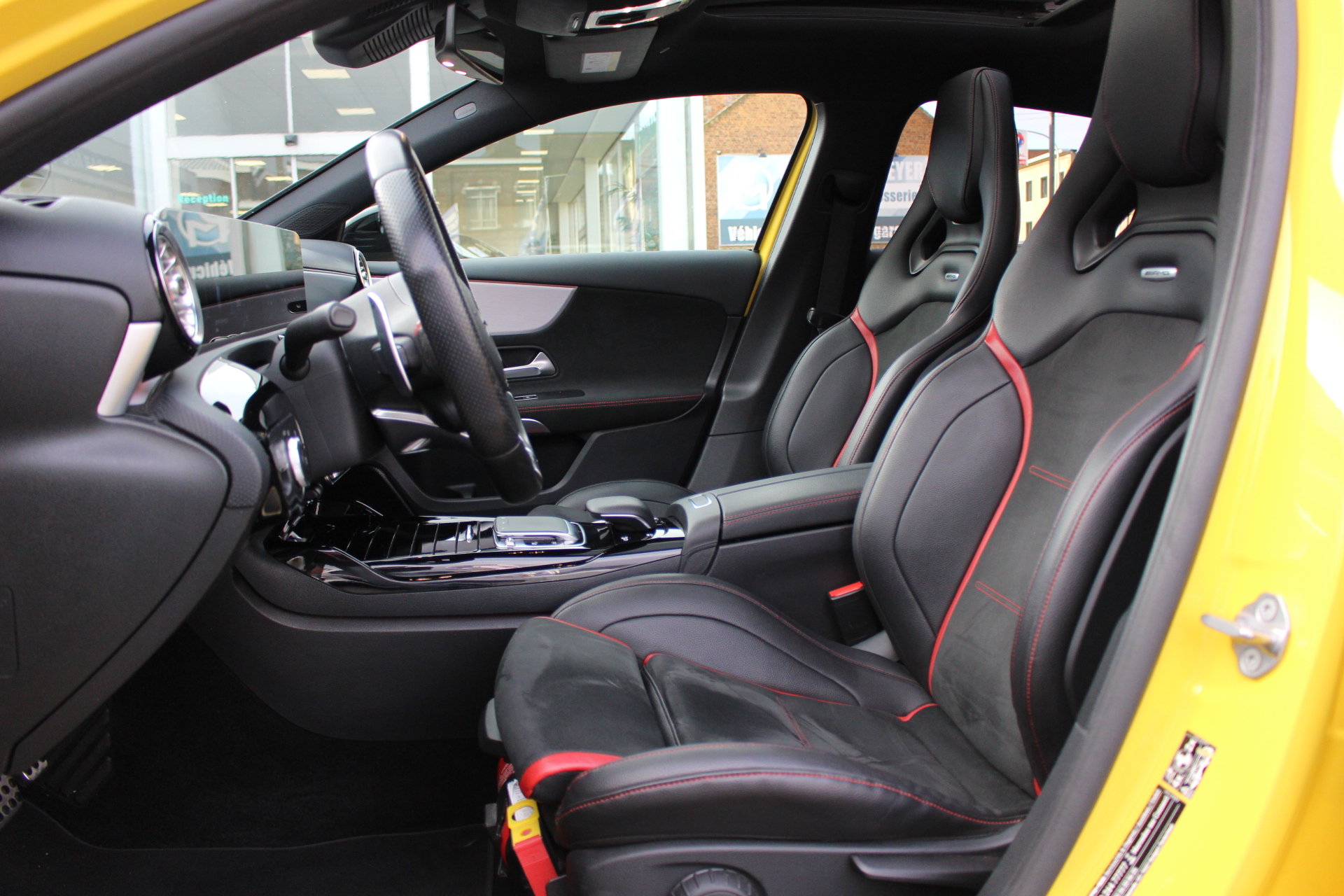 MERCEDES-A 35 AMG-4-MATIC