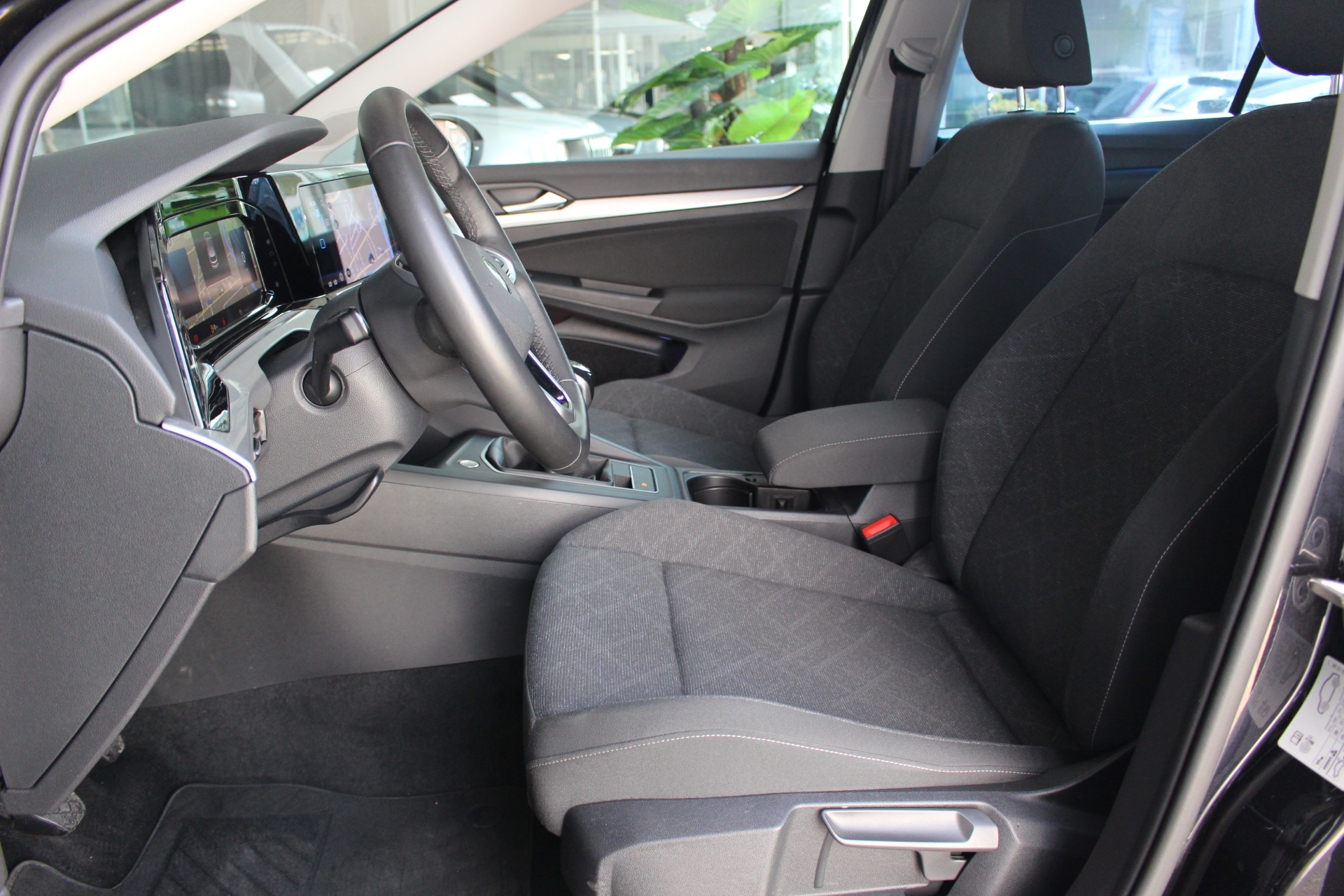 VOLKSWAGEN-GOLF 8-1.5 TSI 130CV