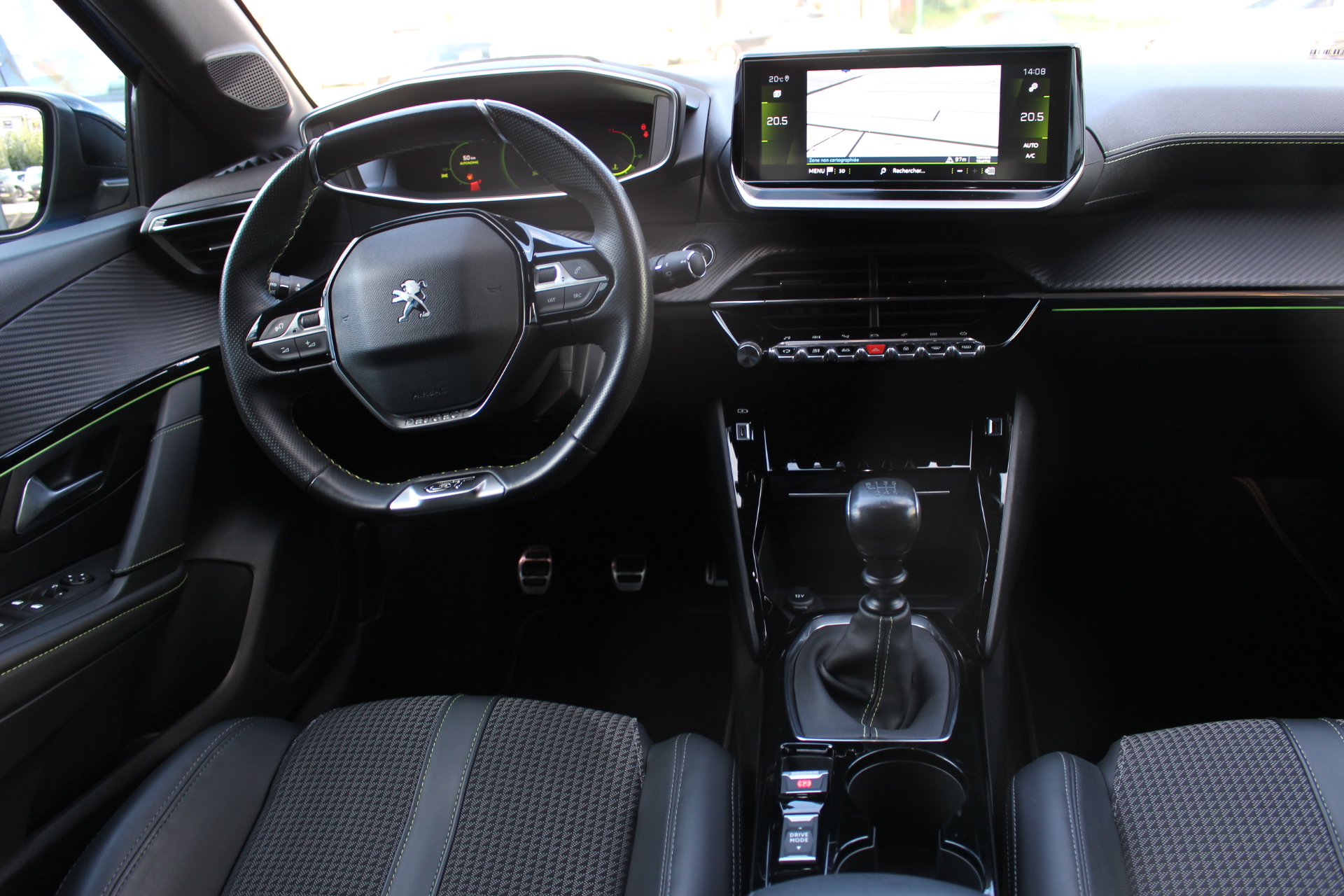 PEUGEOT-208 II-1.2 GT LINE