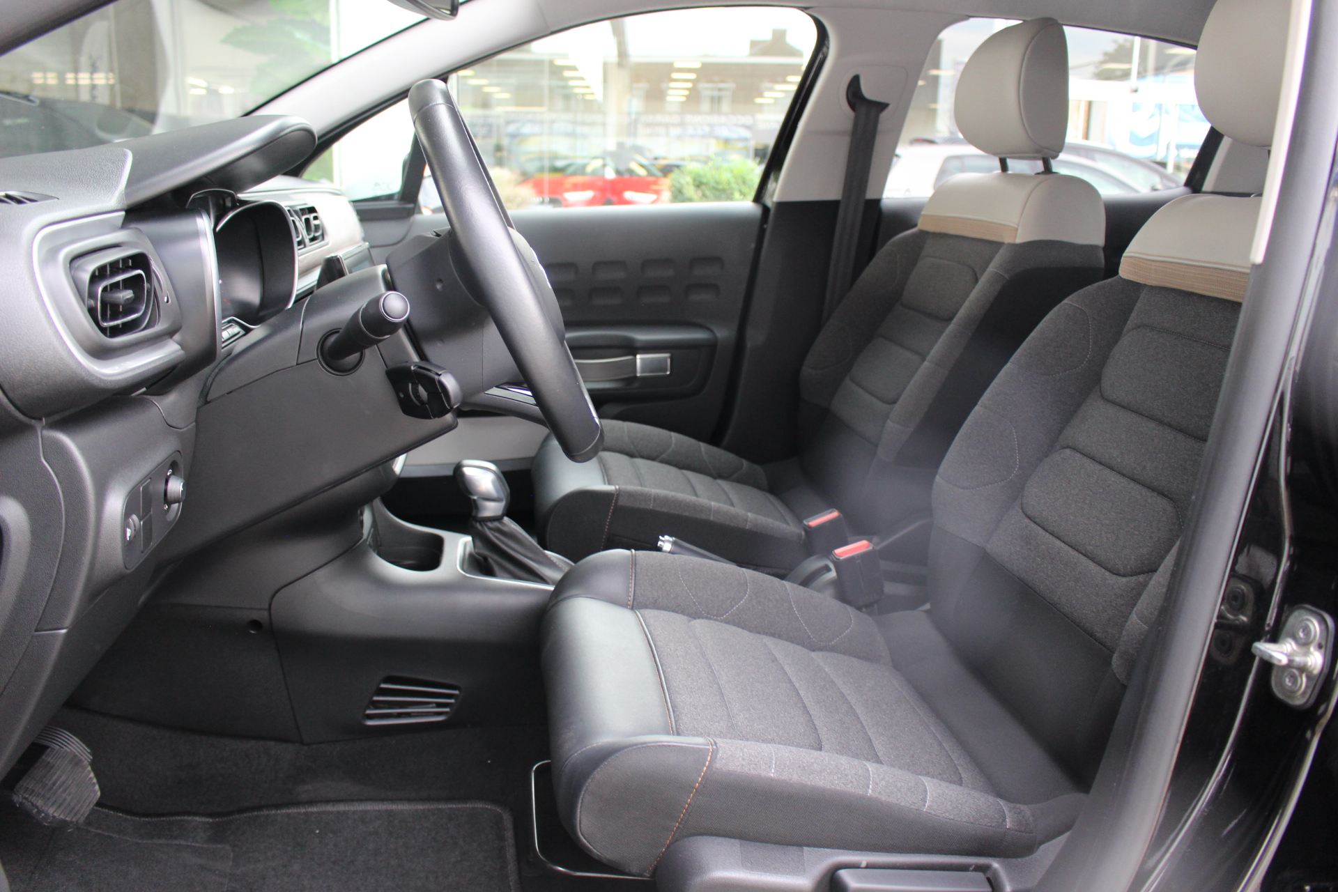 CITROEN-C3-1.2 PURETECH SHINE S EAT6